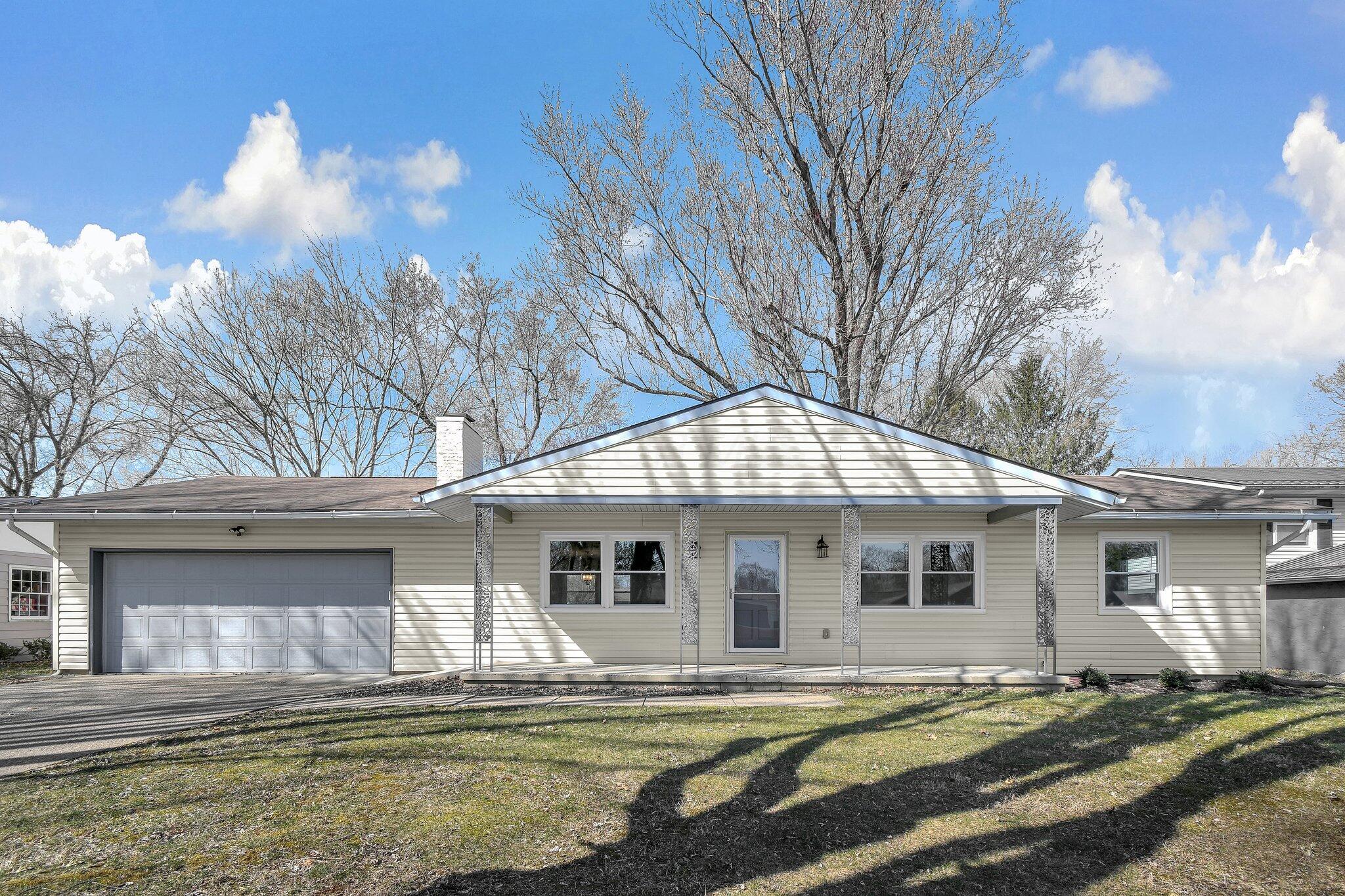 139 Greer Drive, Newark, Ohio image 2