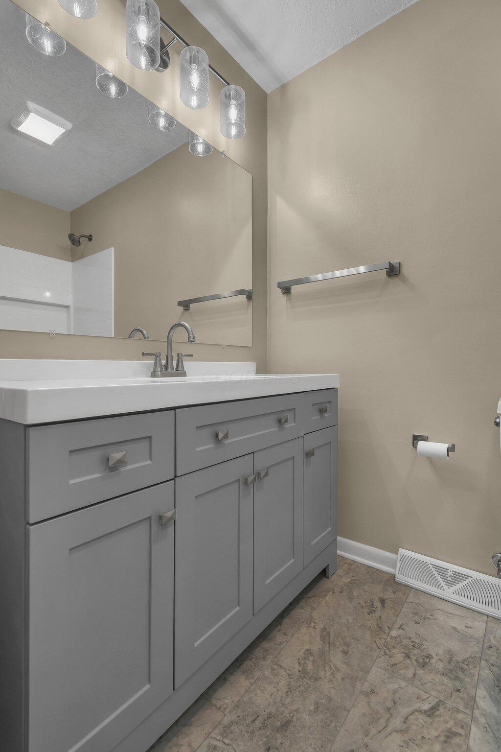 139 Greer Drive, Newark, Ohio image 14