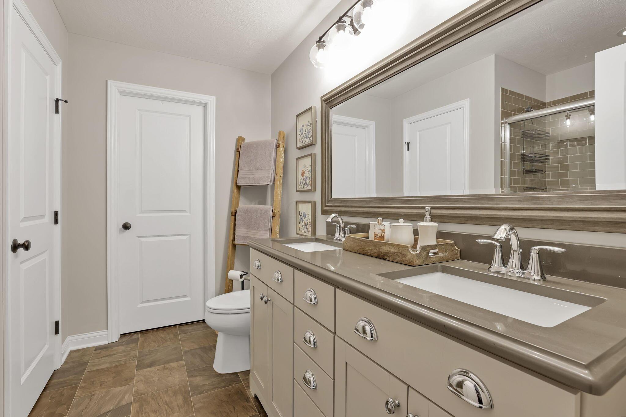 5954 Highlander Drive, Westerville, Ohio image 40
