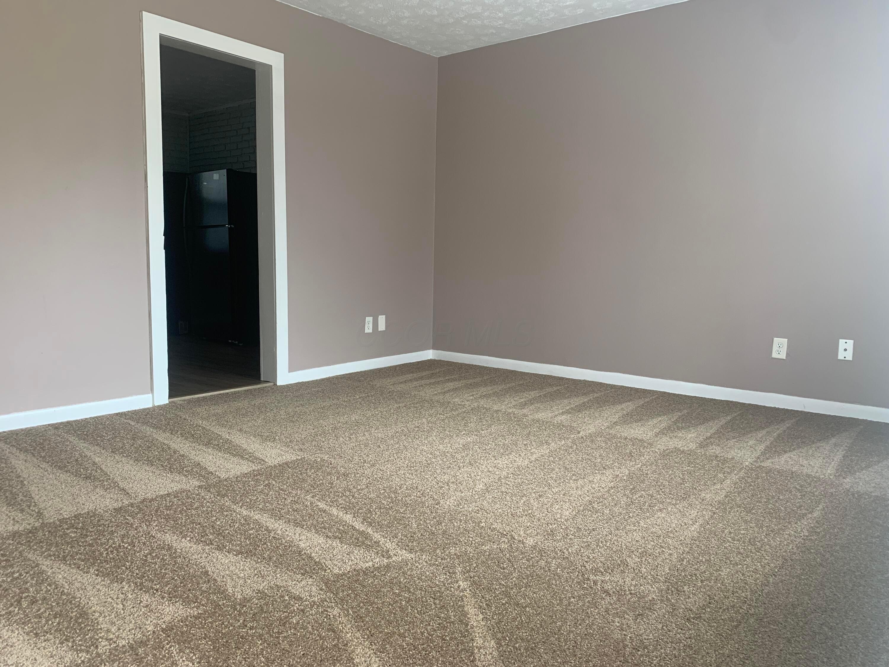 3364 Arnsby Road, Columbus, Ohio image 1