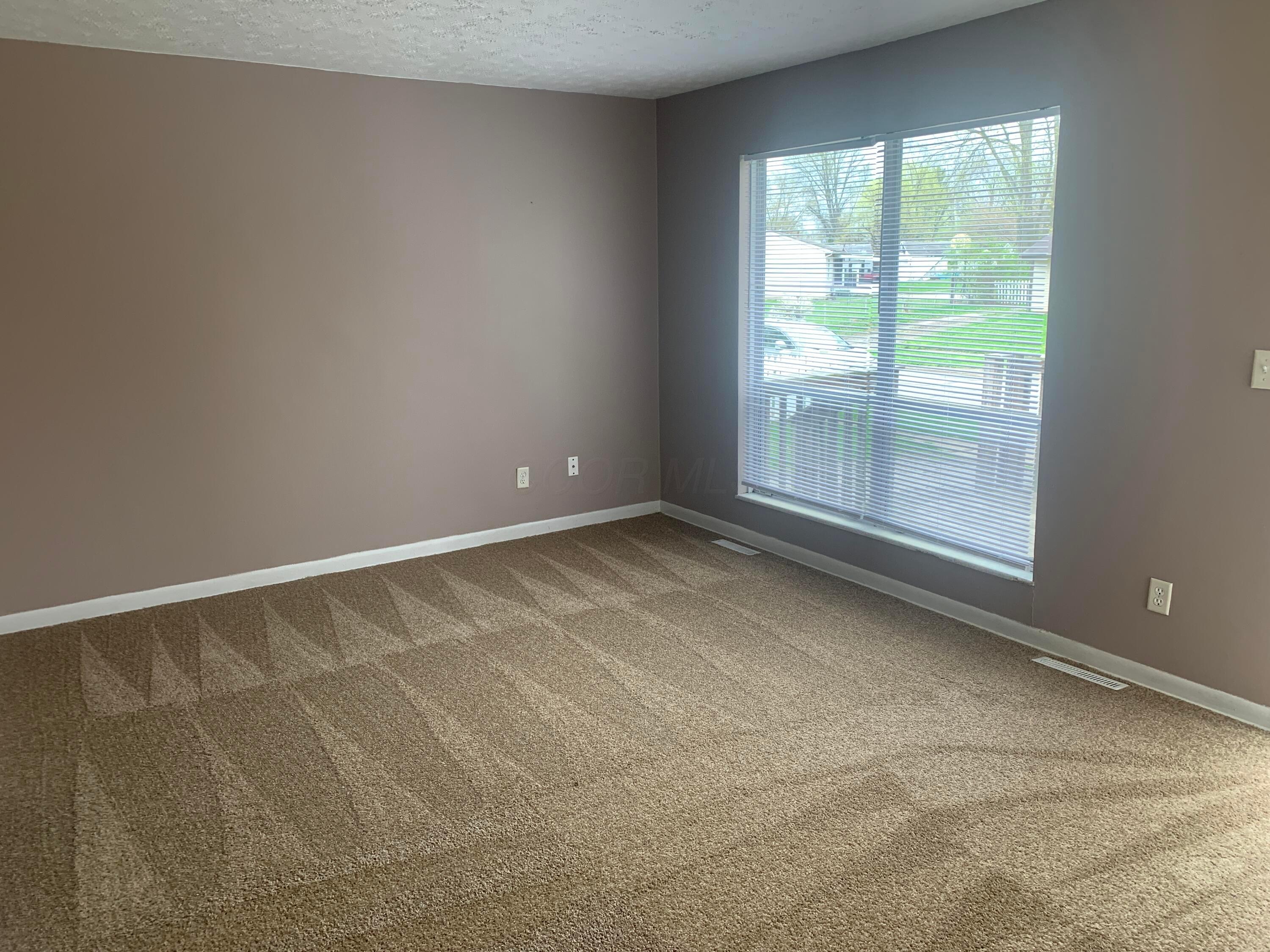 3364 Arnsby Road, Columbus, Ohio image 2