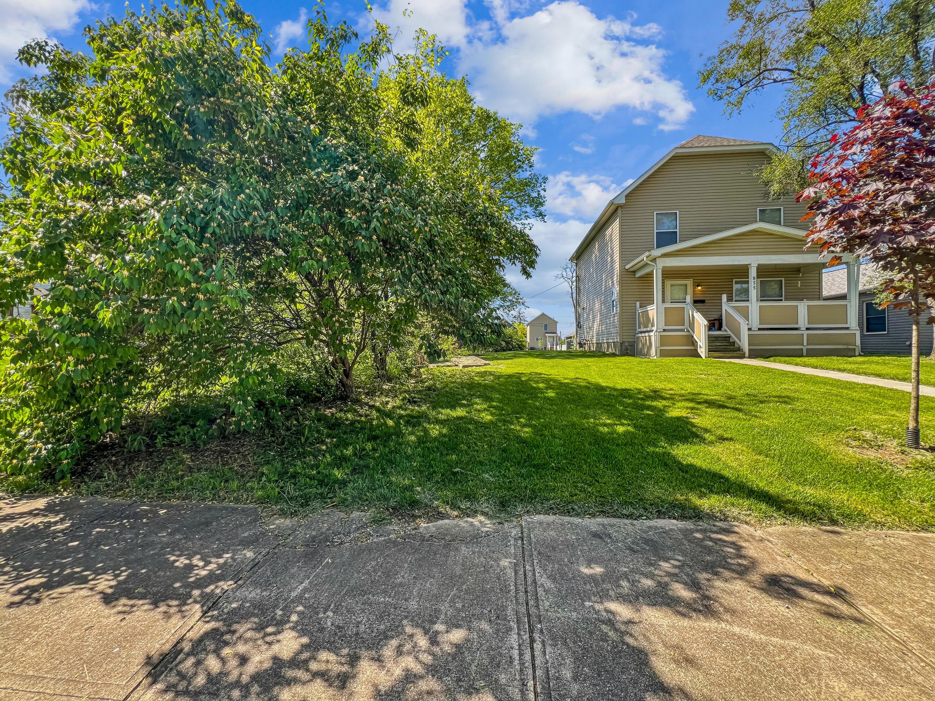 E 13th Avenue, Columbus, Ohio image 1