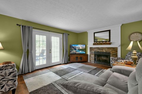 Tiny photo for 3077 Highland Park Drive, Pickerington, OH 43147 (MLS # 225037233)