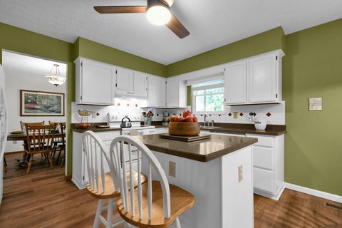 Tiny photo for 3077 Highland Park Drive, Pickerington, OH 43147 (MLS # 225037233)