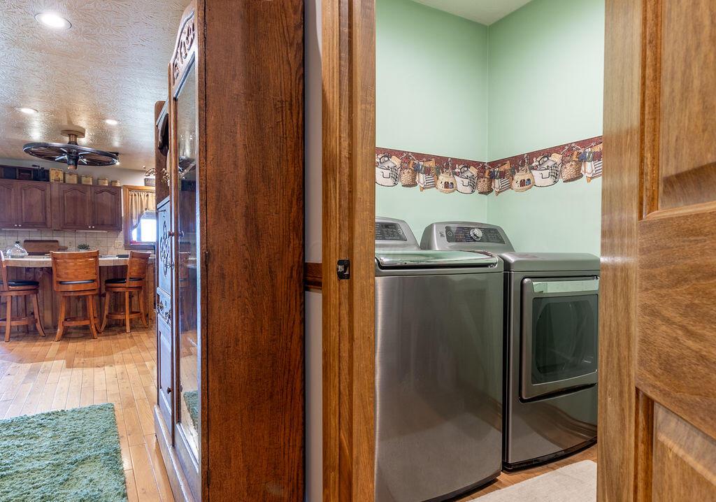 48245 Morning Star Road, Racine, Ohio image 44