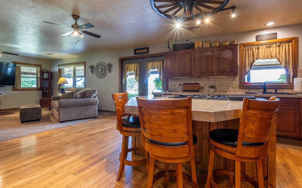 48245 Morning Star Road, Racine, Ohio image 25