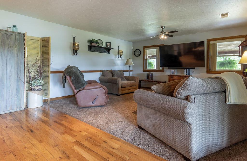 48245 Morning Star Road, Racine, Ohio image 27
