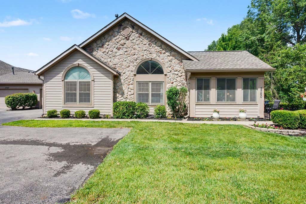 Photo of 8760 Linksway Drive, Powell, OH 43065 (MLS # 226022905)