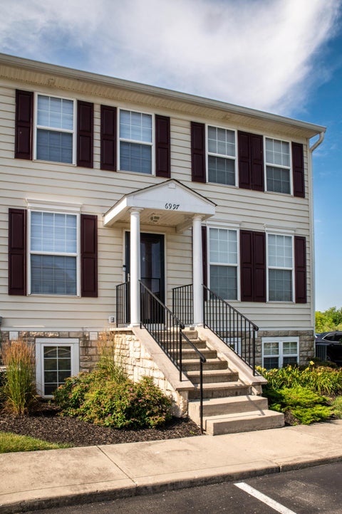 Tiny photo for 6997 Monarchos Drive 11 #11, New Albany, OH 43054 (MLS # 226024742)