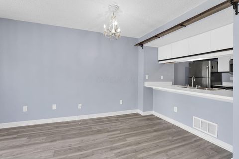 Tiny photo for 2014 Burbridge Lane 29C #29C, Hilliard, OH 43026 (MLS # 225037437)