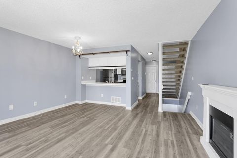 Tiny photo for 2014 Burbridge Lane 29C #29C, Hilliard, OH 43026 (MLS # 225037437)