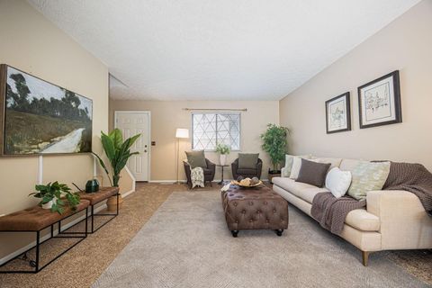 Photo of 3054 Highcliff Court, Columbus, OH 43231 (MLS # 225029094) Photo of 3054 Highcliff Court, Columbus, OH 43231 (MLS # 225029094)