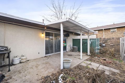 Tiny photo for 1258 Woodbrook Circle W 199 #199, Columbus, OH 43223 (MLS # 225045371)