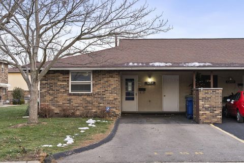 Photo of \1258 Woodbrook Circle W 199 #199, Columbus, OH 43223 (MLS # 225045371)