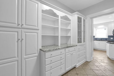 Tiny photo for 325 W 6th Avenue, Columbus, OH 43201 (MLS # 226002886)