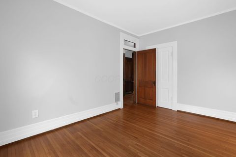 Tiny photo for 325 W 6th Avenue, Columbus, OH 43201 (MLS # 226002886)