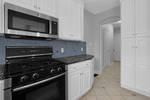 Tiny photo for 325 W 6th Avenue, Columbus, OH 43201 (MLS # 226002886)