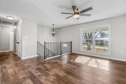 Tiny photo for 1922 Harris Drive, Marion, OH 43302 (MLS # 225043631)