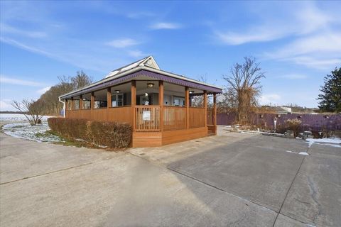 Tiny photo for 13340 Banning Road, Mount Vernon, OH 43050 (MLS # 225045285)