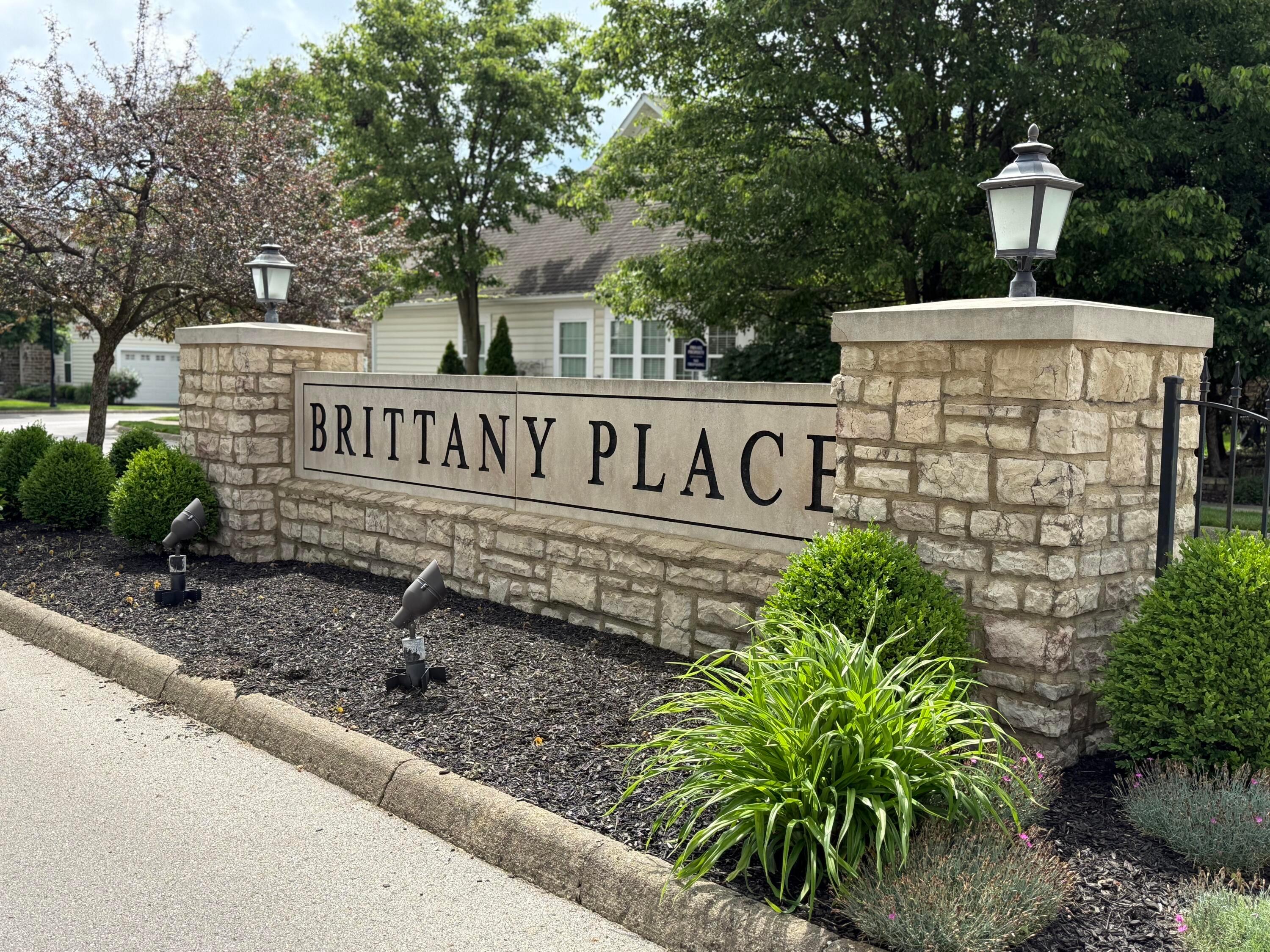 5074 Calais Drive, Columbus, Ohio image 3