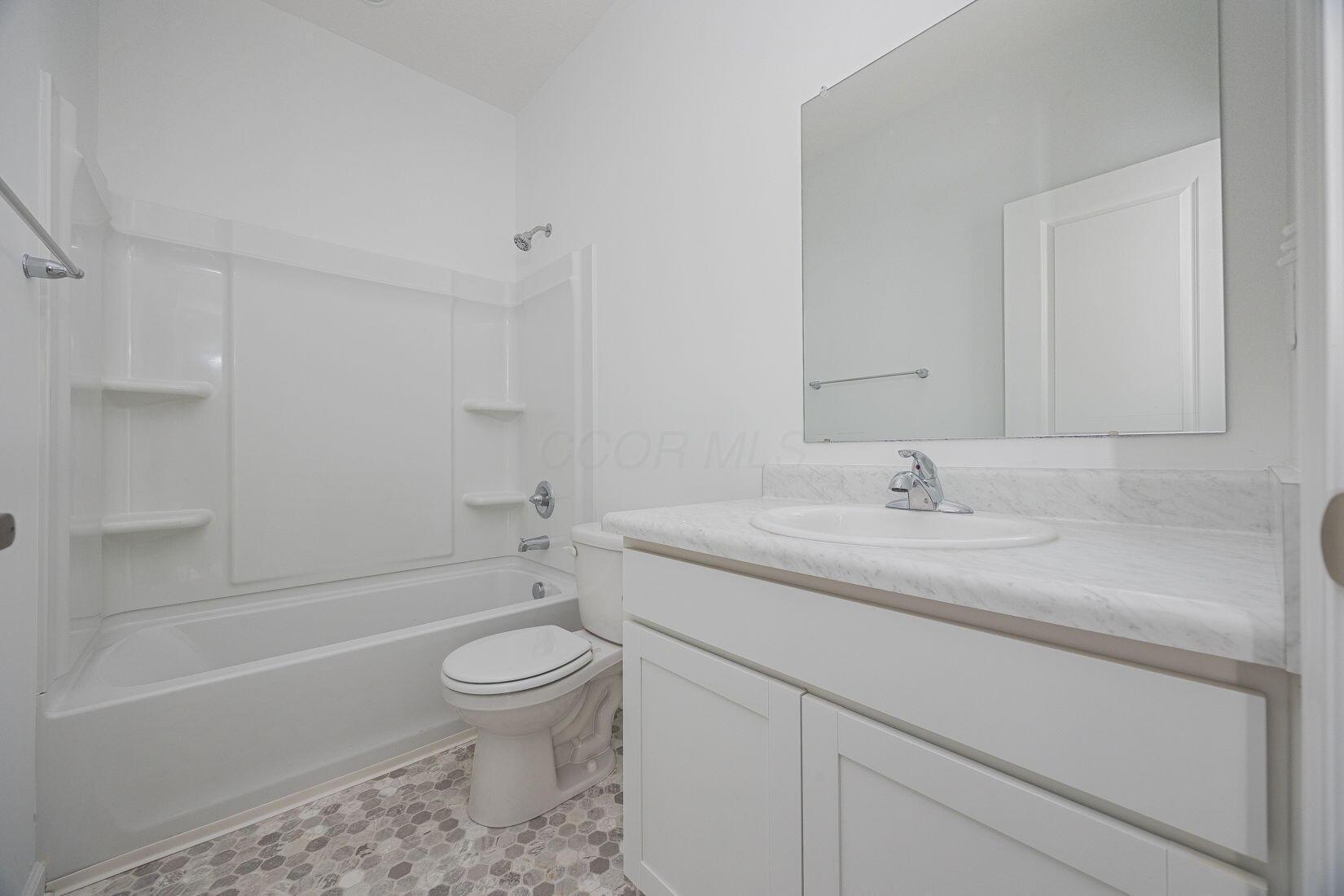 560 Reagans Ridge, London, Ohio image 10
