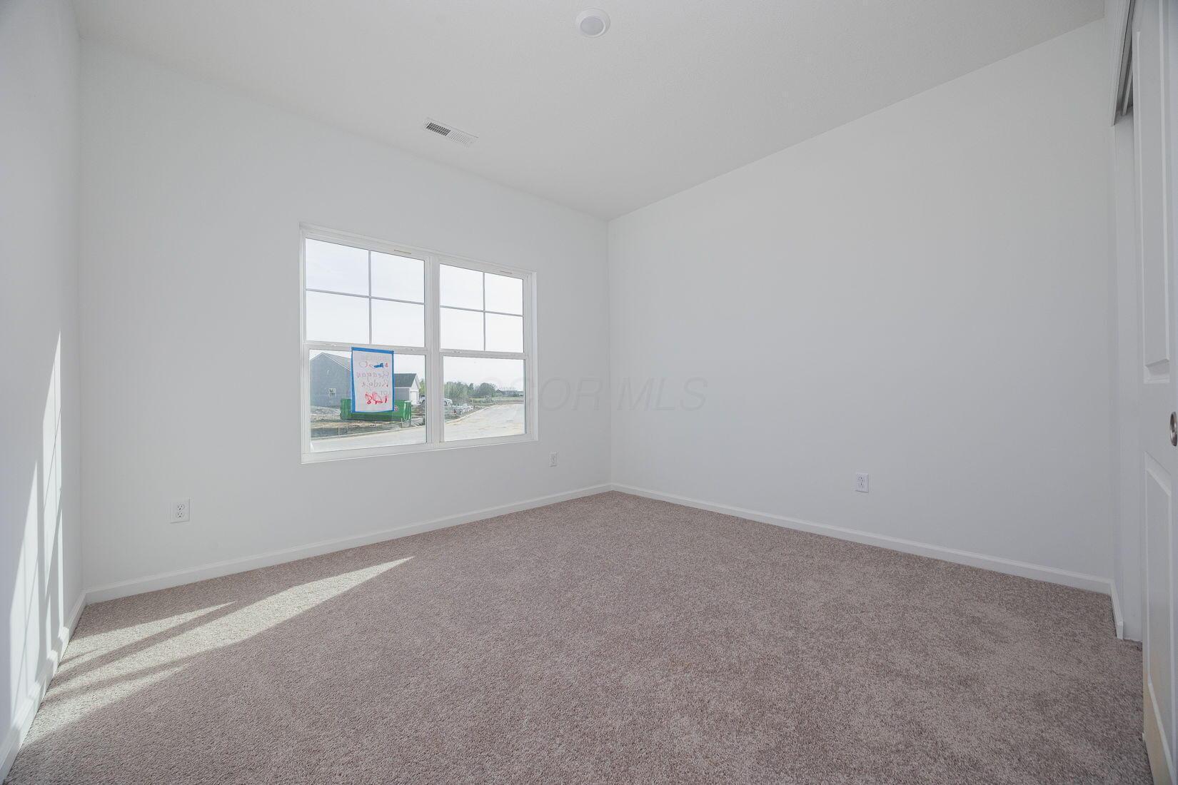 560 Reagans Ridge, London, Ohio image 8