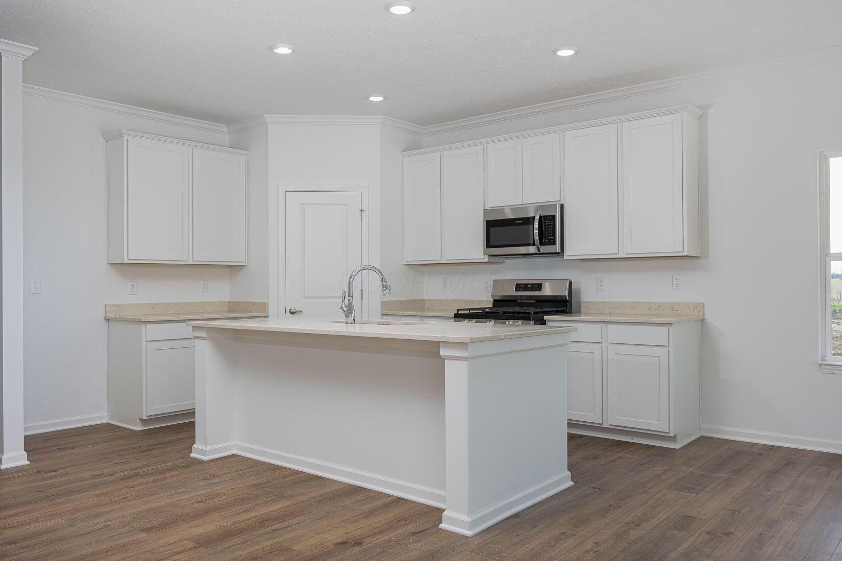 560 Reagans Ridge, London, Ohio image 17
