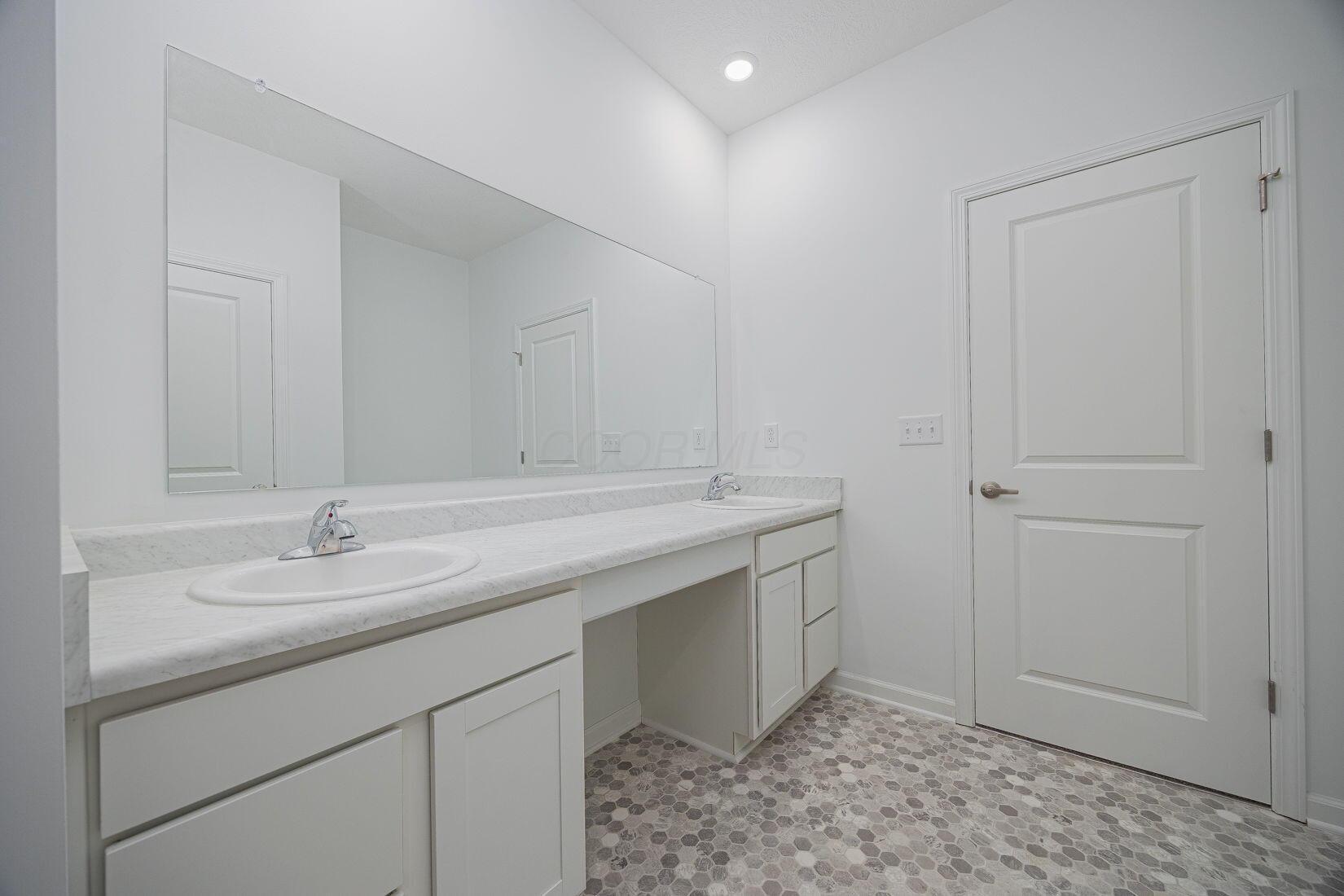 560 Reagans Ridge, London, Ohio image 31