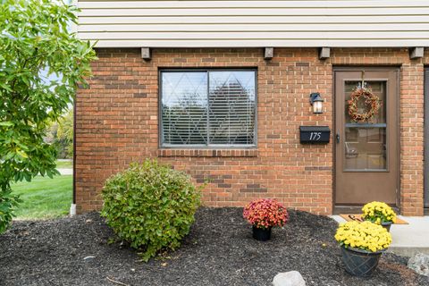 Photo of 175 Nottingham Court, Westerville, OH 43081 (MLS # 225040836) Photo of 175 Nottingham Court, Westerville, OH 43081 (MLS # 225040836)