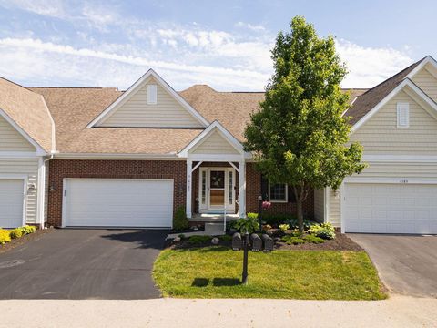 Photo of 6183 Rays Way 25 #25, Hilliard, OH 43026 (MLS # 226018691)