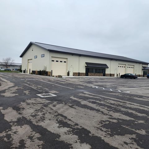 Photo of 8315 Estates Parkway 103 #103, Plain City, OH 43064 (MLS # 225043529)