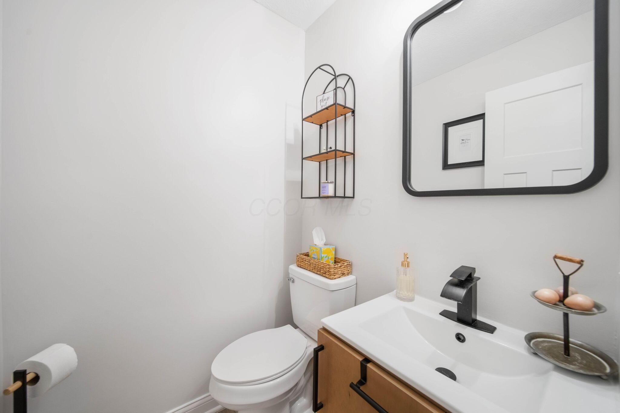 2348 Willowside Lane, Grove City, Ohio image 20