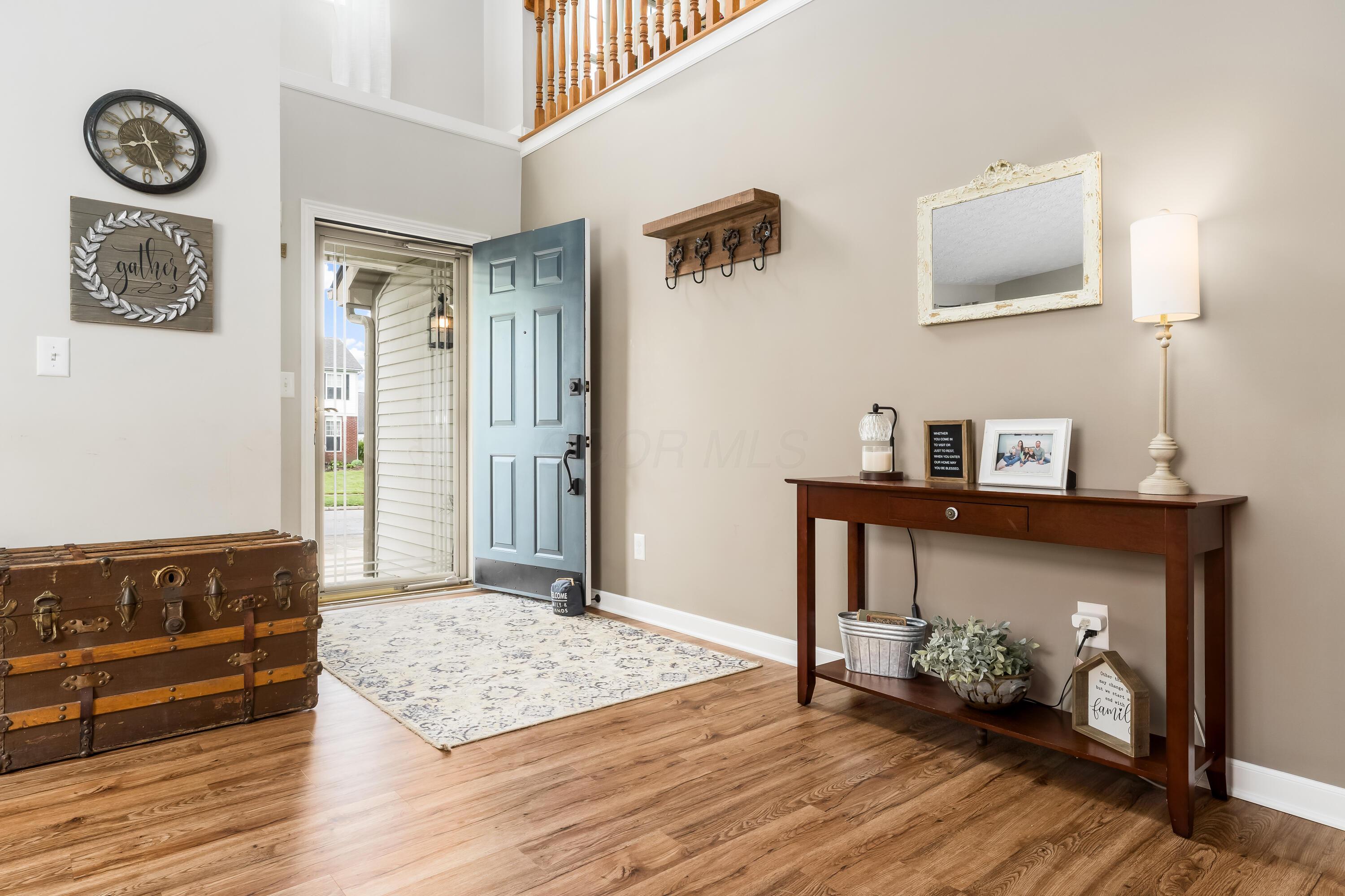 1336 Great Hunter Drive, Grove City, Ohio image 3