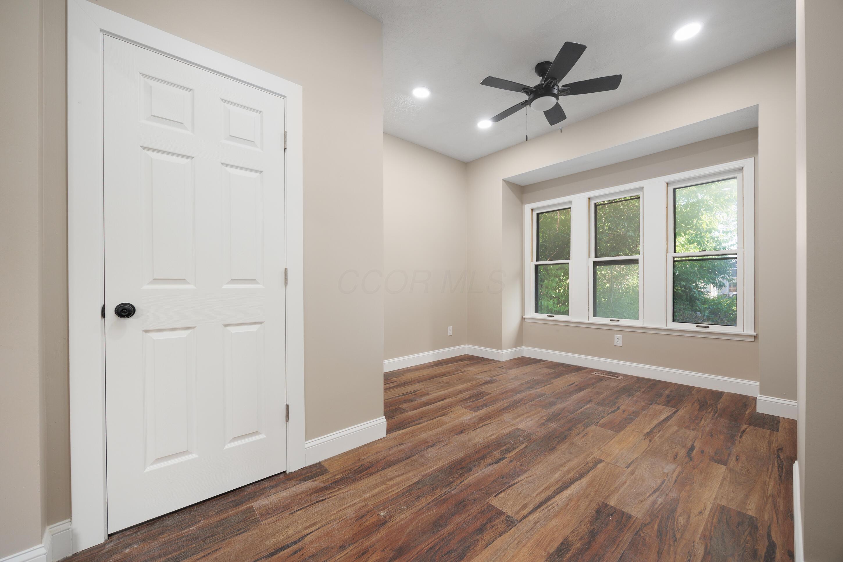 463 E Woodrow Avenue, Columbus, Ohio image 10