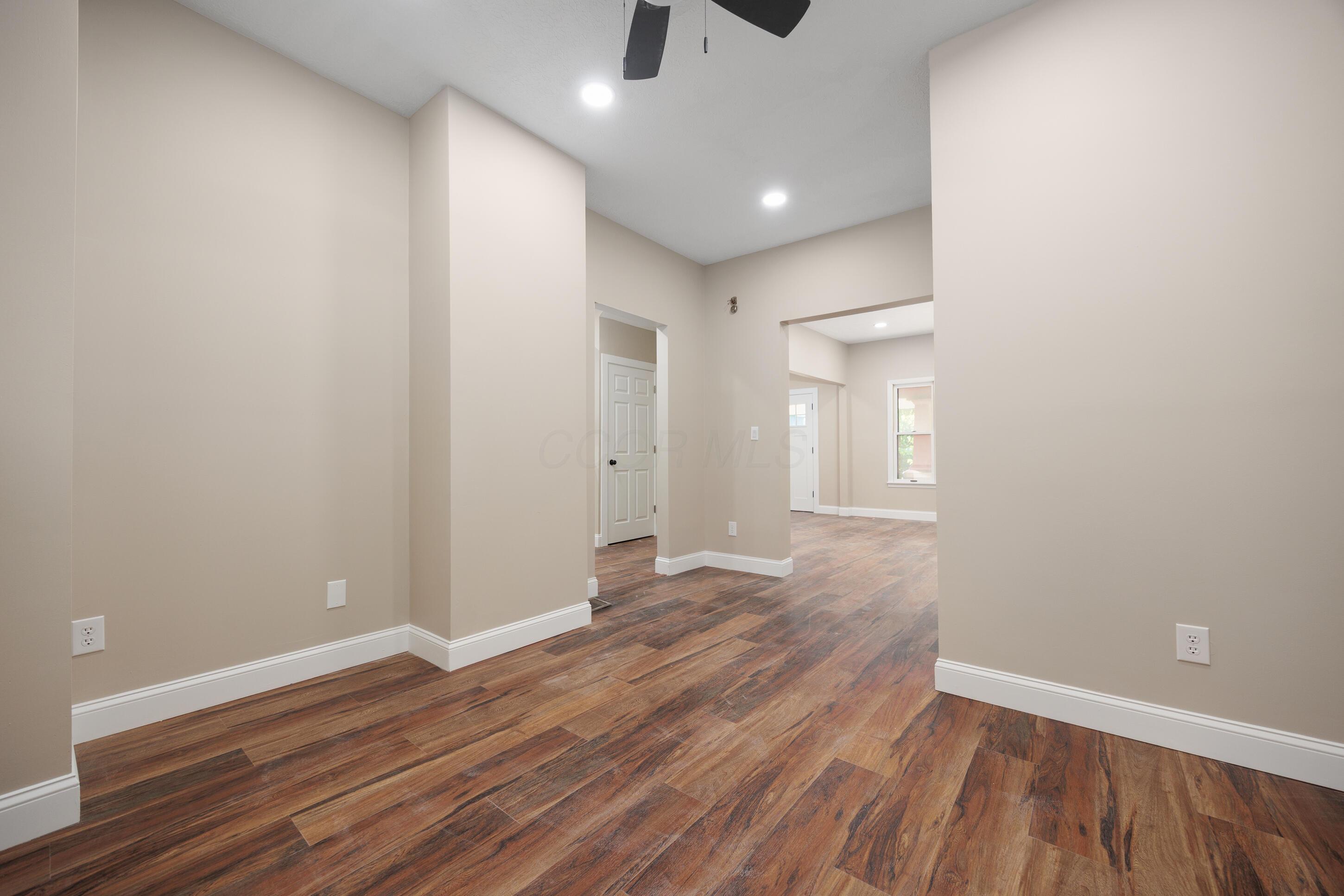 463 E Woodrow Avenue, Columbus, Ohio image 13
