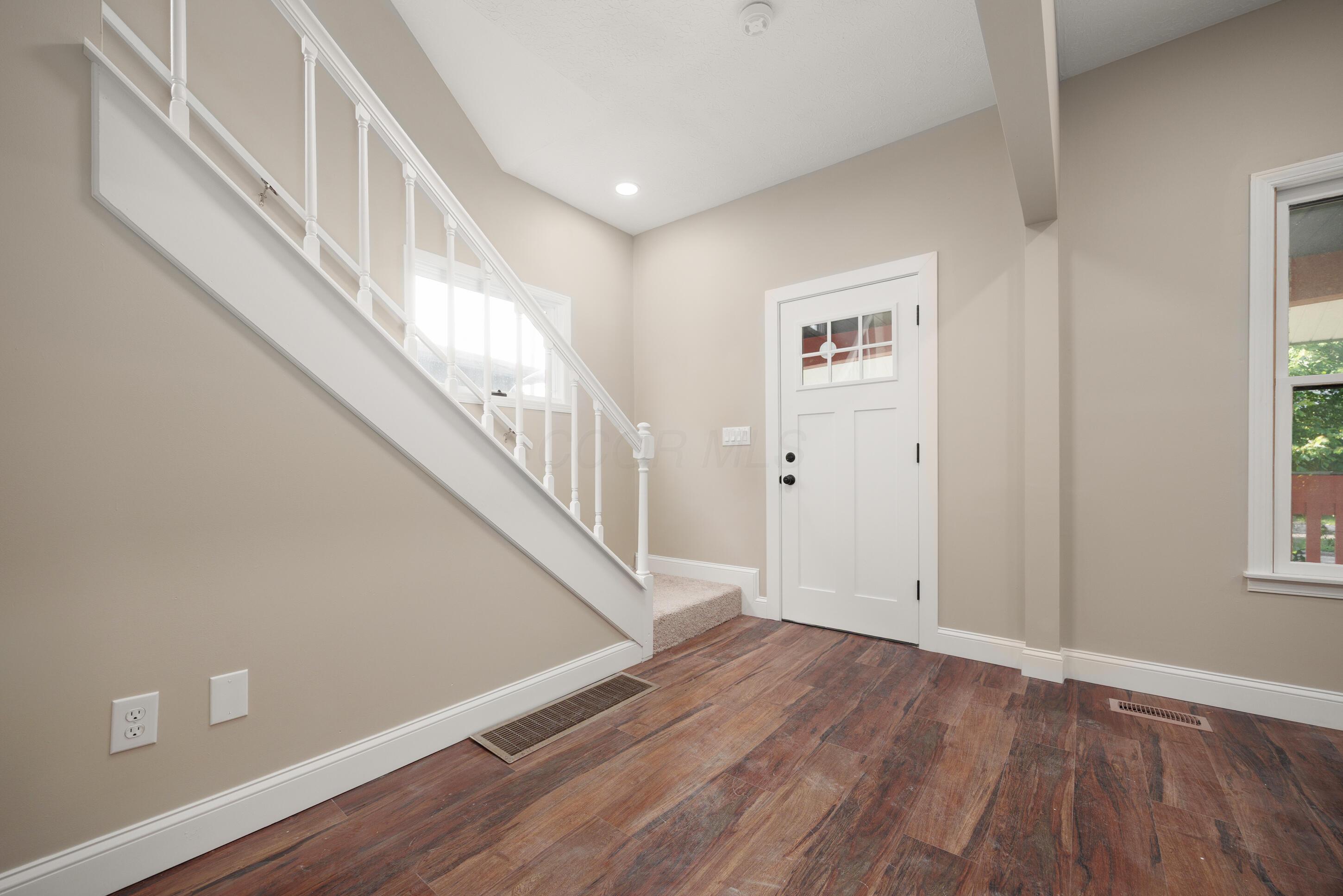 463 E Woodrow Avenue, Columbus, Ohio image 18