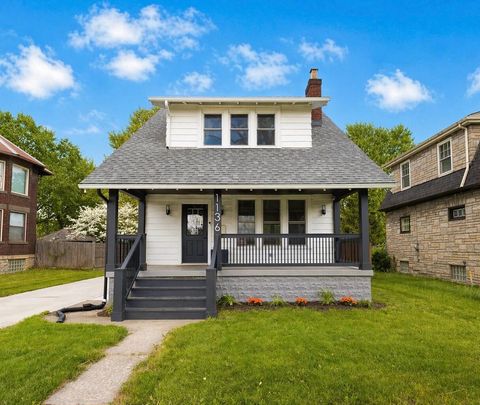 Photo of 1136 Lockbourne Road, Columbus, OH 43206 (MLS # 226013826)