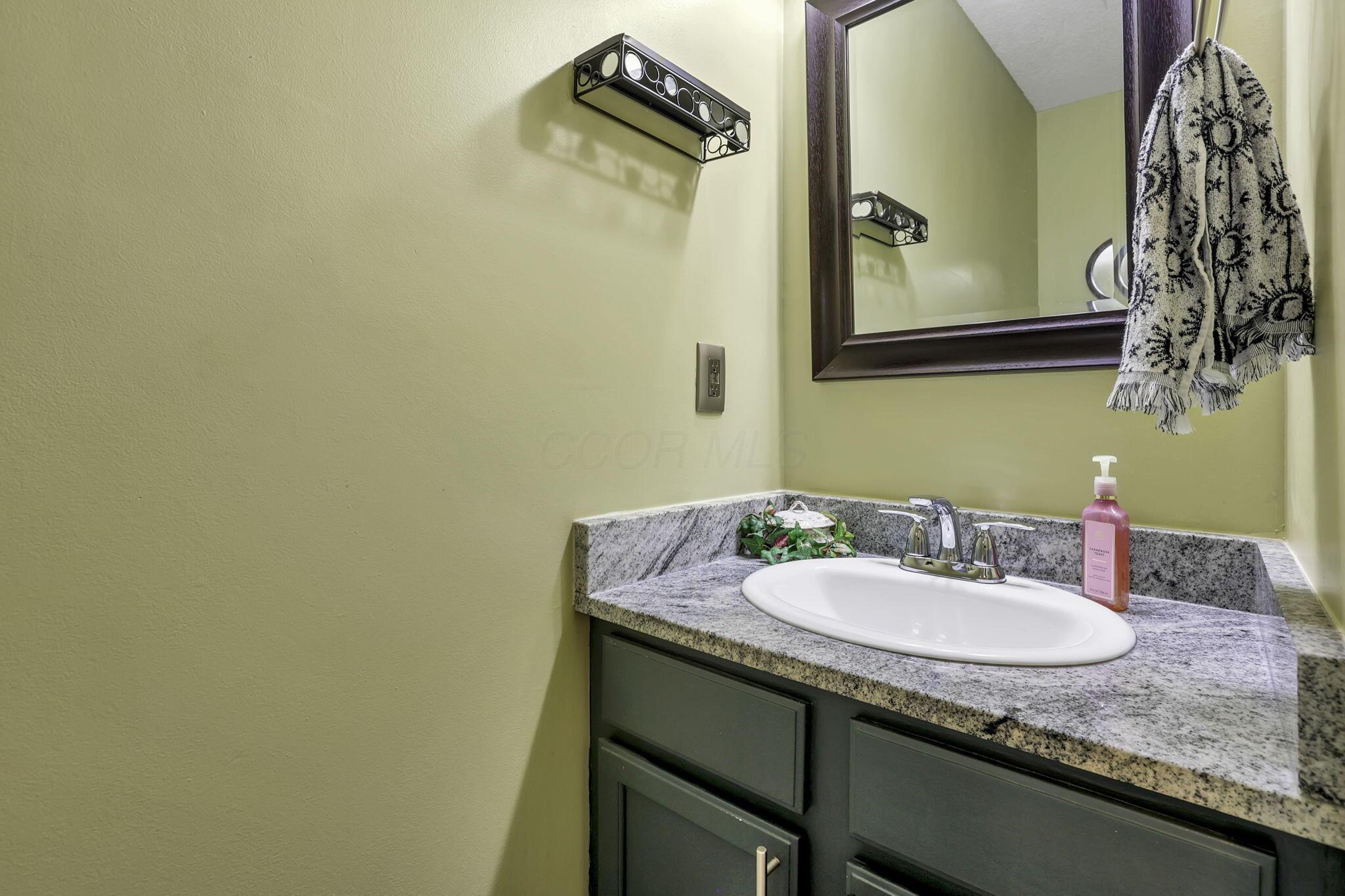 7489 Broadwyn Drive, Reynoldsburg, Ohio image 43