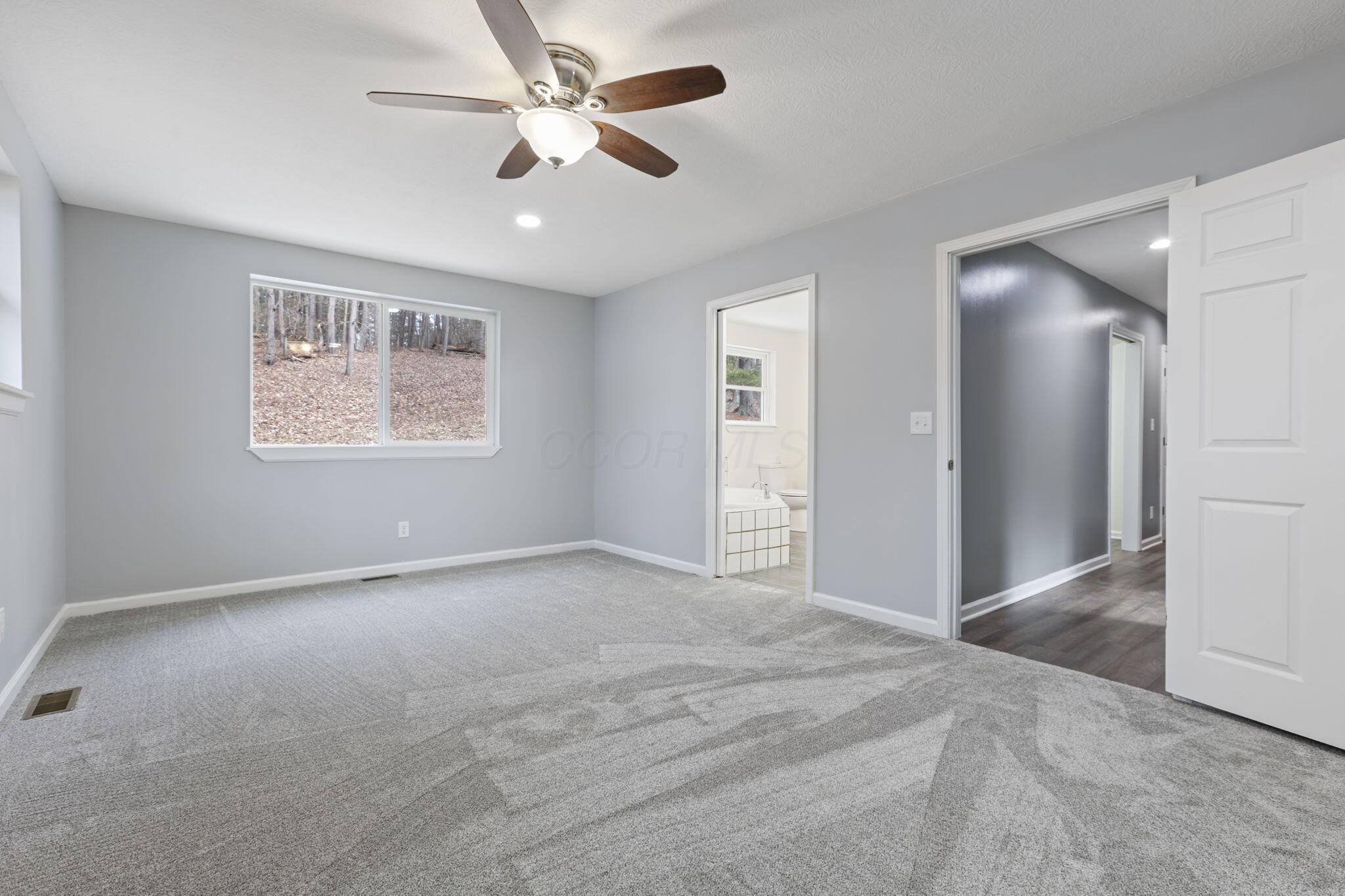 10367 Blue Jay Road, Heath, Ohio image 35