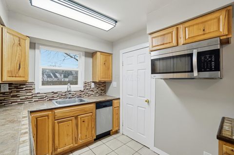 Tiny photo for 1213 Driscoll Avenue, Springfield, OH 45506 (MLS # 226000590)