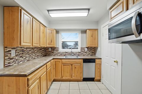 Tiny photo for 1213 Driscoll Avenue, Springfield, OH 45506 (MLS # 226000590)