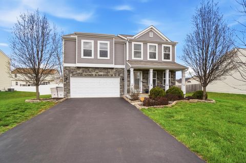Photo of 4322 Archway Court, Grove City, OH 43123 (MLS # 226009285)