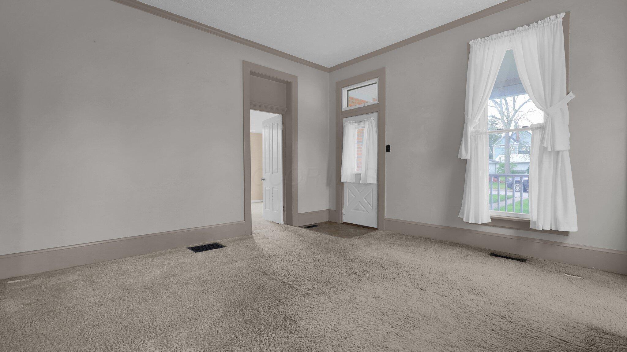 74 S Chester Street, West Jefferson, Ohio image 3
