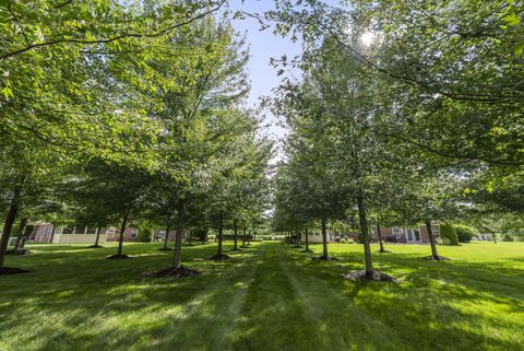 Tiny photo for 5771 Burke Circle 1202 #1202, New Albany, OH 43054 (MLS # 226022995)