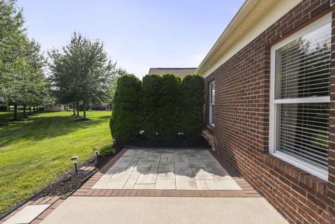 Tiny photo for 5771 Burke Circle 1202 #1202, New Albany, OH 43054 (MLS # 226022995)