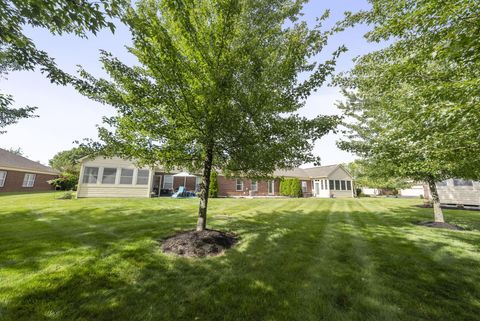 Tiny photo for 5771 Burke Circle 1202 #1202, New Albany, OH 43054 (MLS # 226022995)
