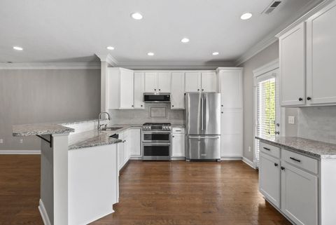 Tiny photo for 5771 Burke Circle 1202 #1202, New Albany, OH 43054 (MLS # 226022995)