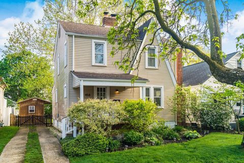 Tiny photo for 458 Crestview Road, Columbus, OH 43202 (MLS # 226013111)