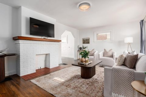 Tiny photo for 458 Crestview Road, Columbus, OH 43202 (MLS # 226013111)