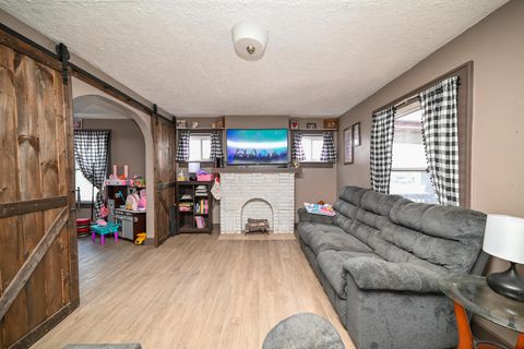 Tiny photo for 278 Spencer Street, Marion, OH 43302 (MLS # 226000513)